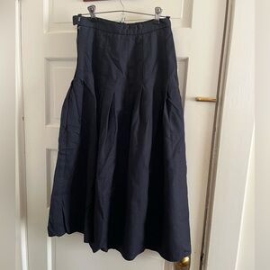 100% Wool Vintage Austin Reed Dark Navy Skirt